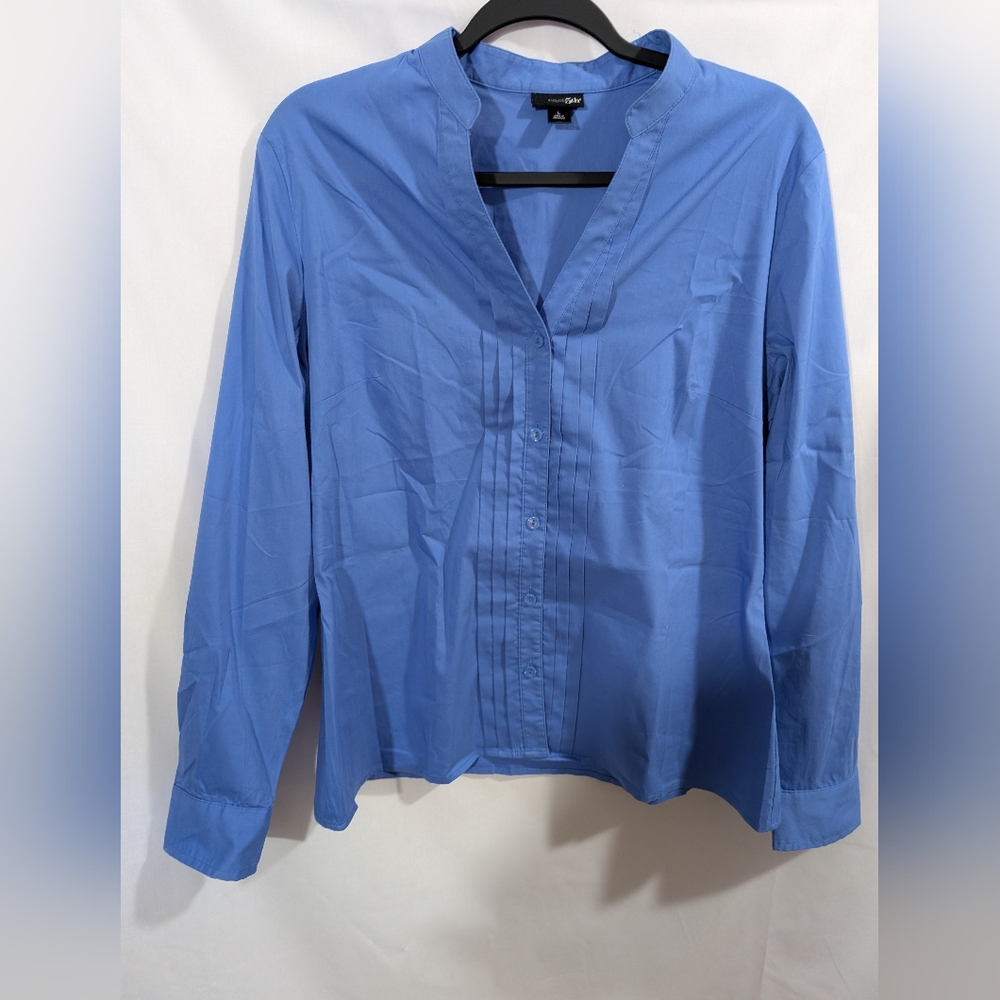 East 5th Blue Button Down Shirt. Short Or Long Sleev
